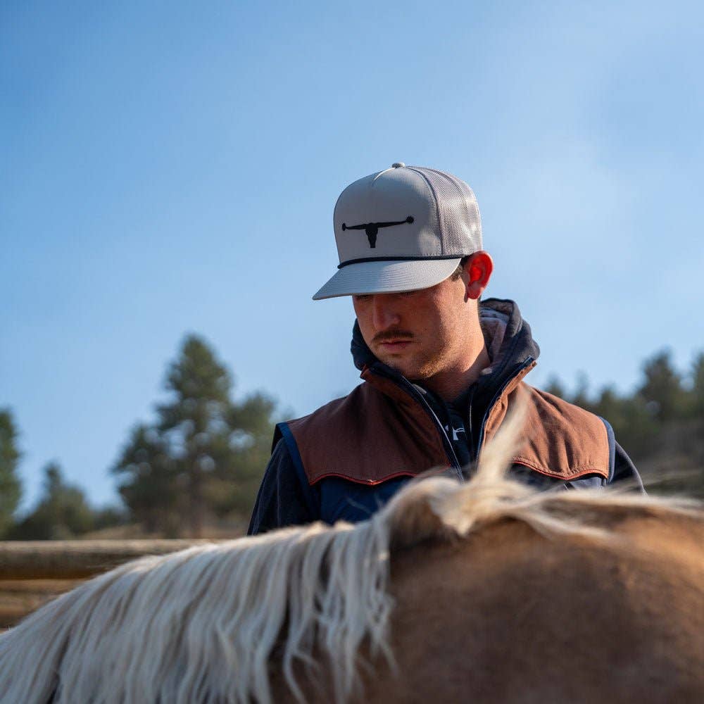American Cattle Co - Bull Spurs Icon Hat: White