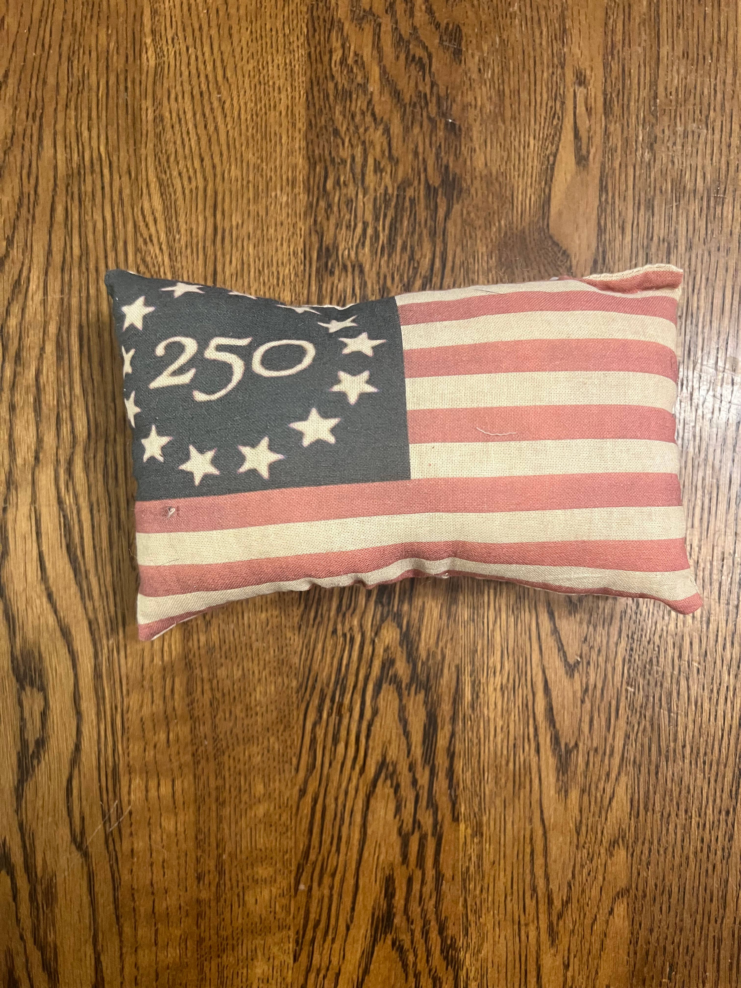 6360. Primitive handmade Printed Americana 5x7" stuffed pillows