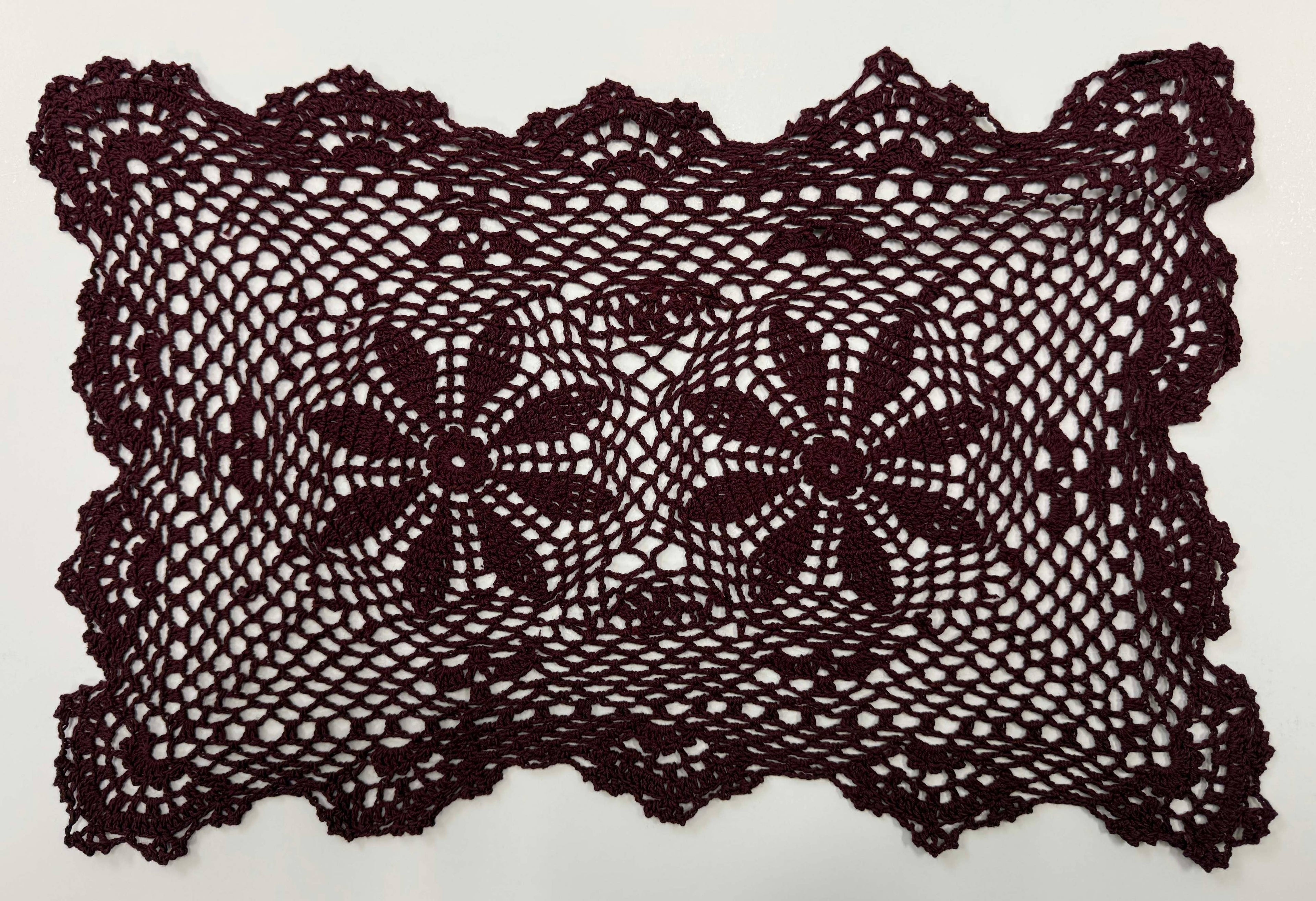 7663. Crochet Placemat