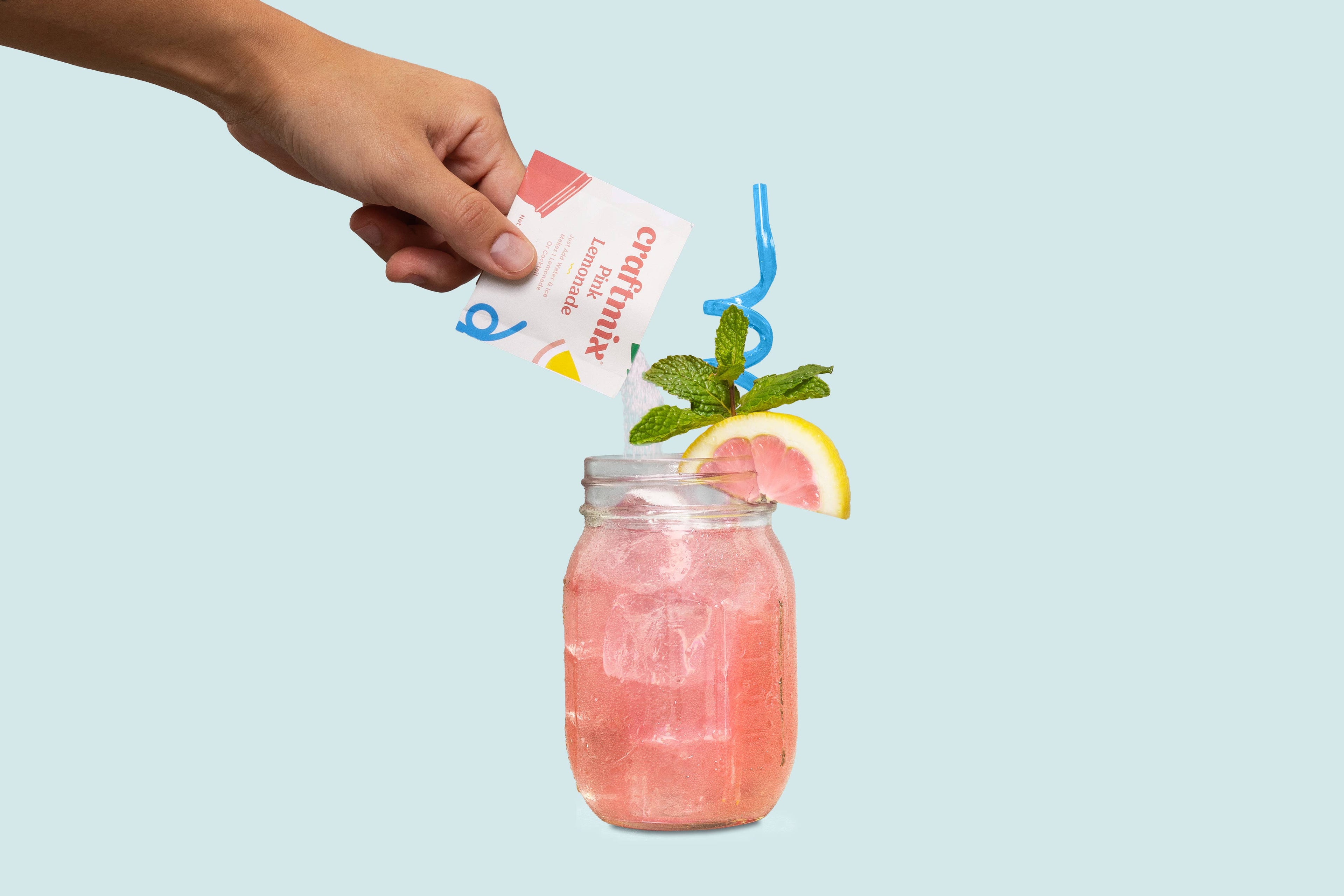 8561. Pink Lemonade Cocktail / Mocktail Mixer