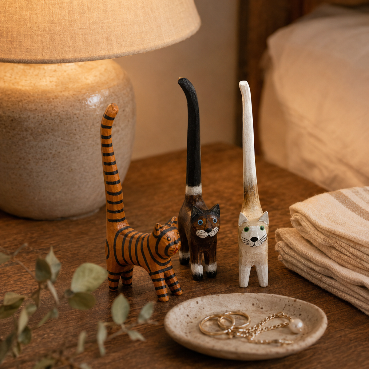 CRD028A - Long Tail Cat Accent And Ring Holder