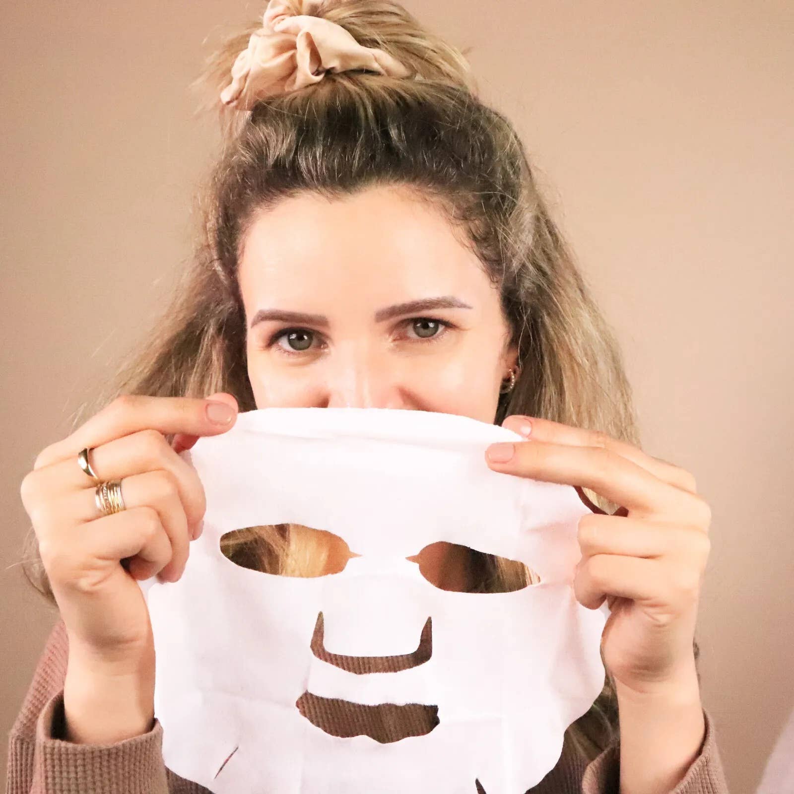 7405. Beauty Sleep Overnight Egg White Infused Facial Mask