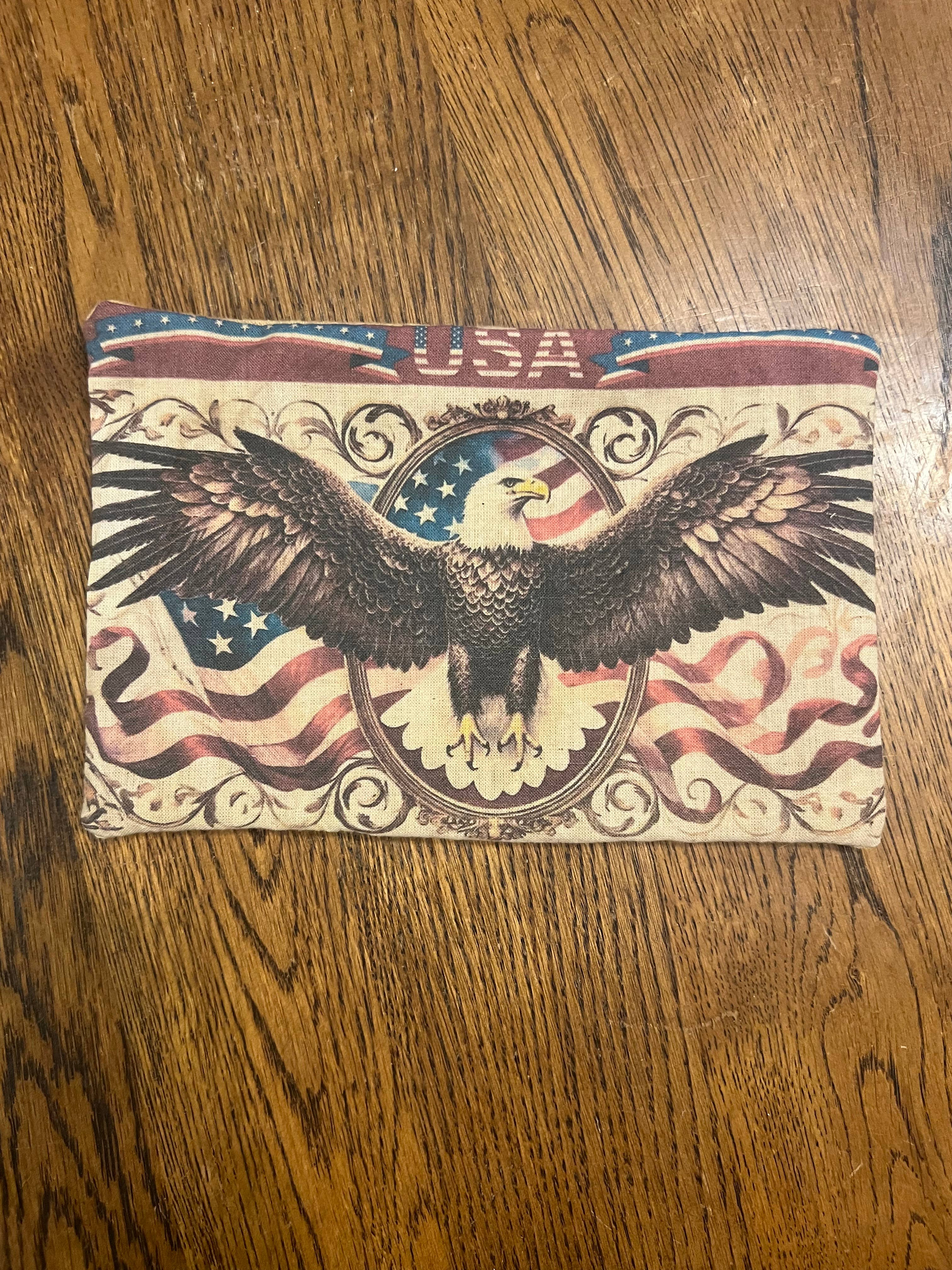 6360. Primitive handmade Printed Americana 5x7" stuffed pillows