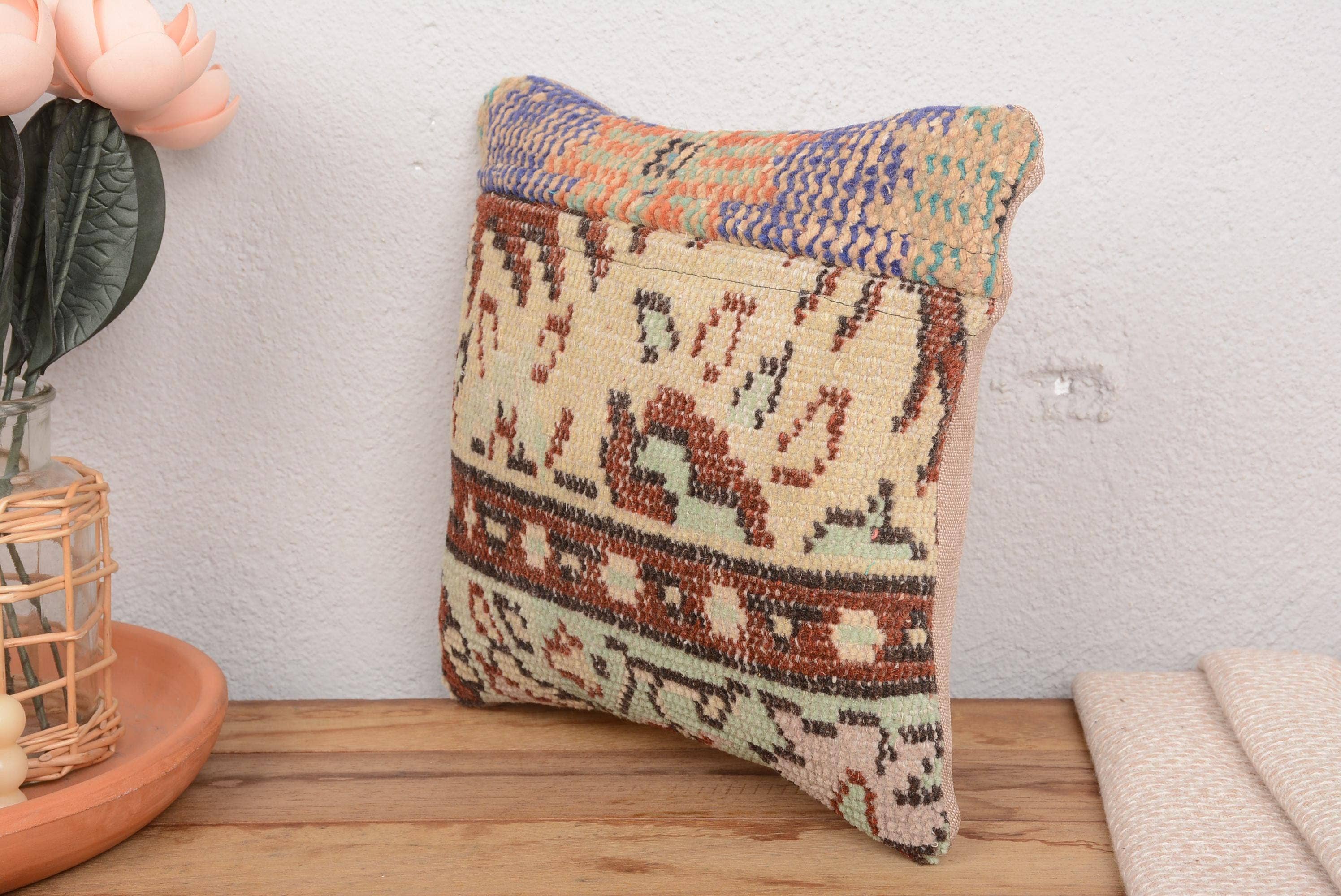 7150. Antique Kilim Cushion Sham Patchwork Textured Pillow Cover