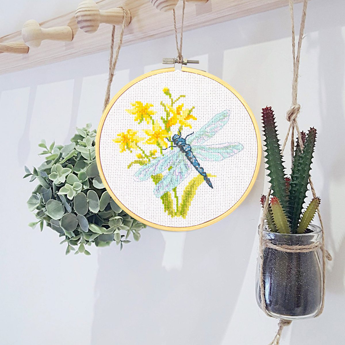Diamond Dotz No-Count Cross Stitch Spring Flight - 6 in