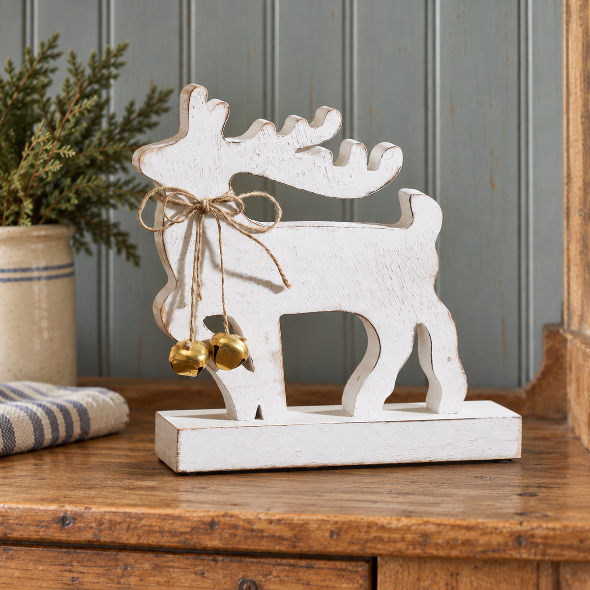 Distressed White Wooden Reindeer Christmas Decor 8"