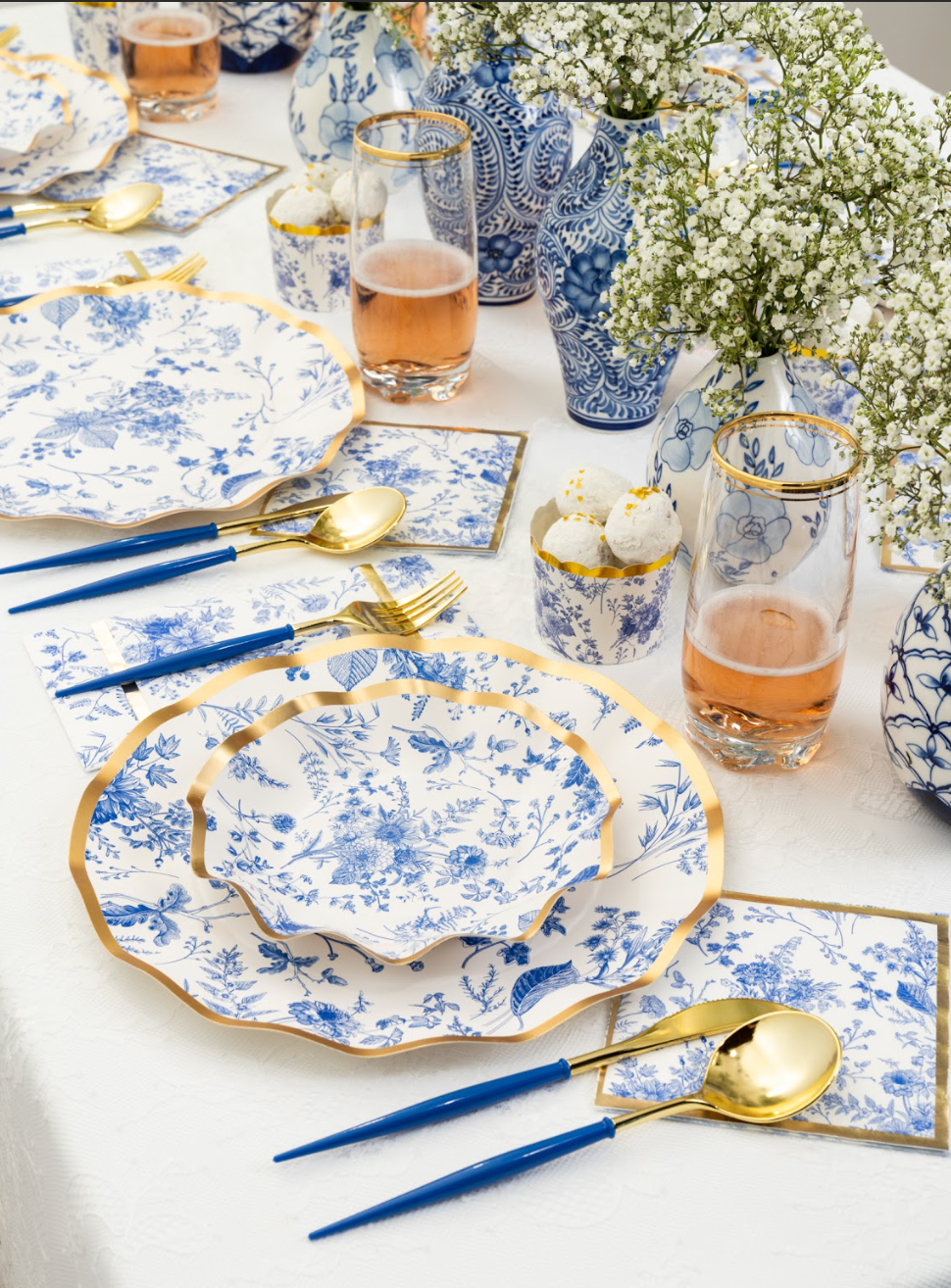 4301. Timeless Wavy Paper Dinner Plate/8pk