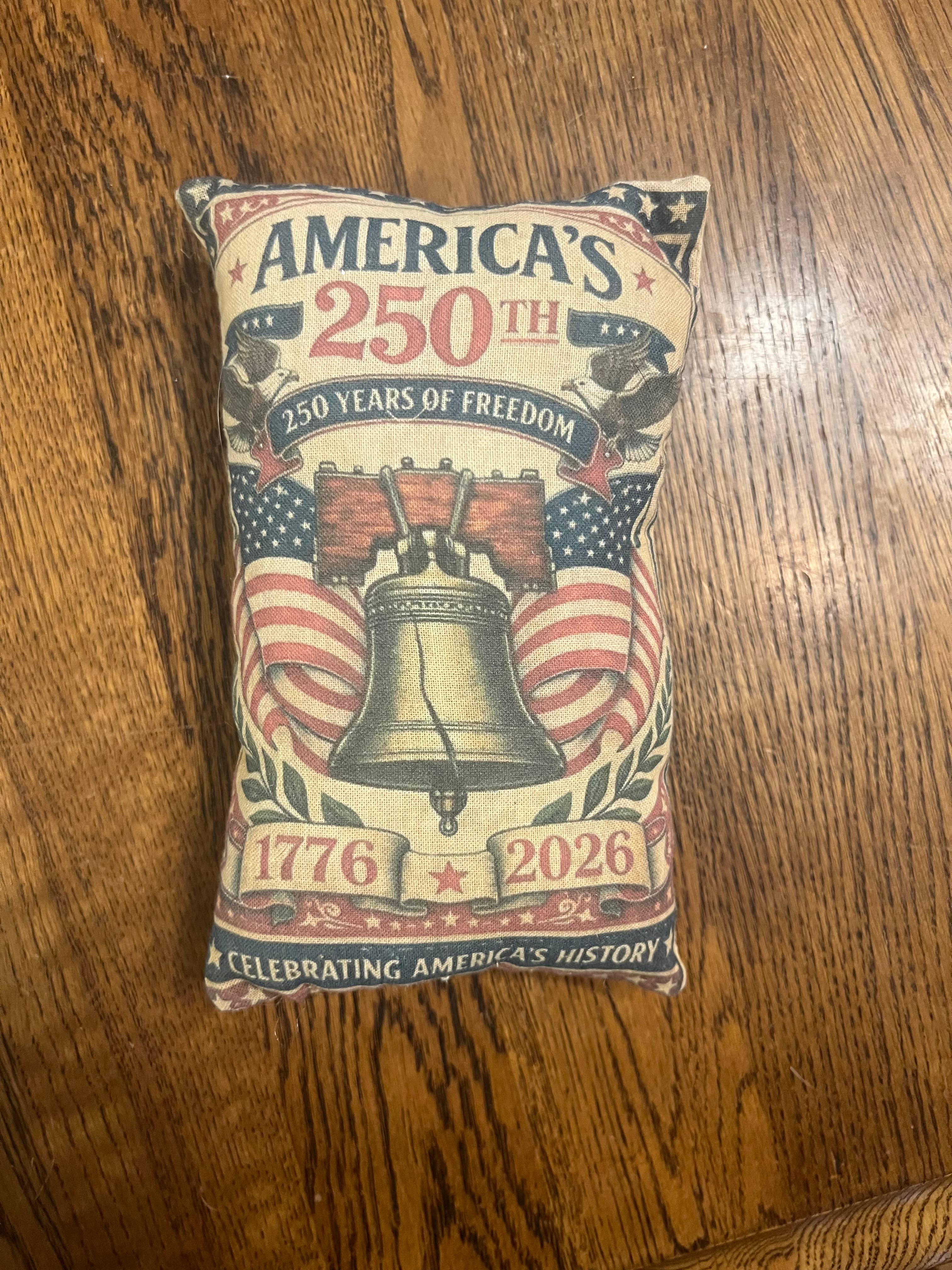 6360. Primitive handmade Printed Americana 5x7" stuffed pillows