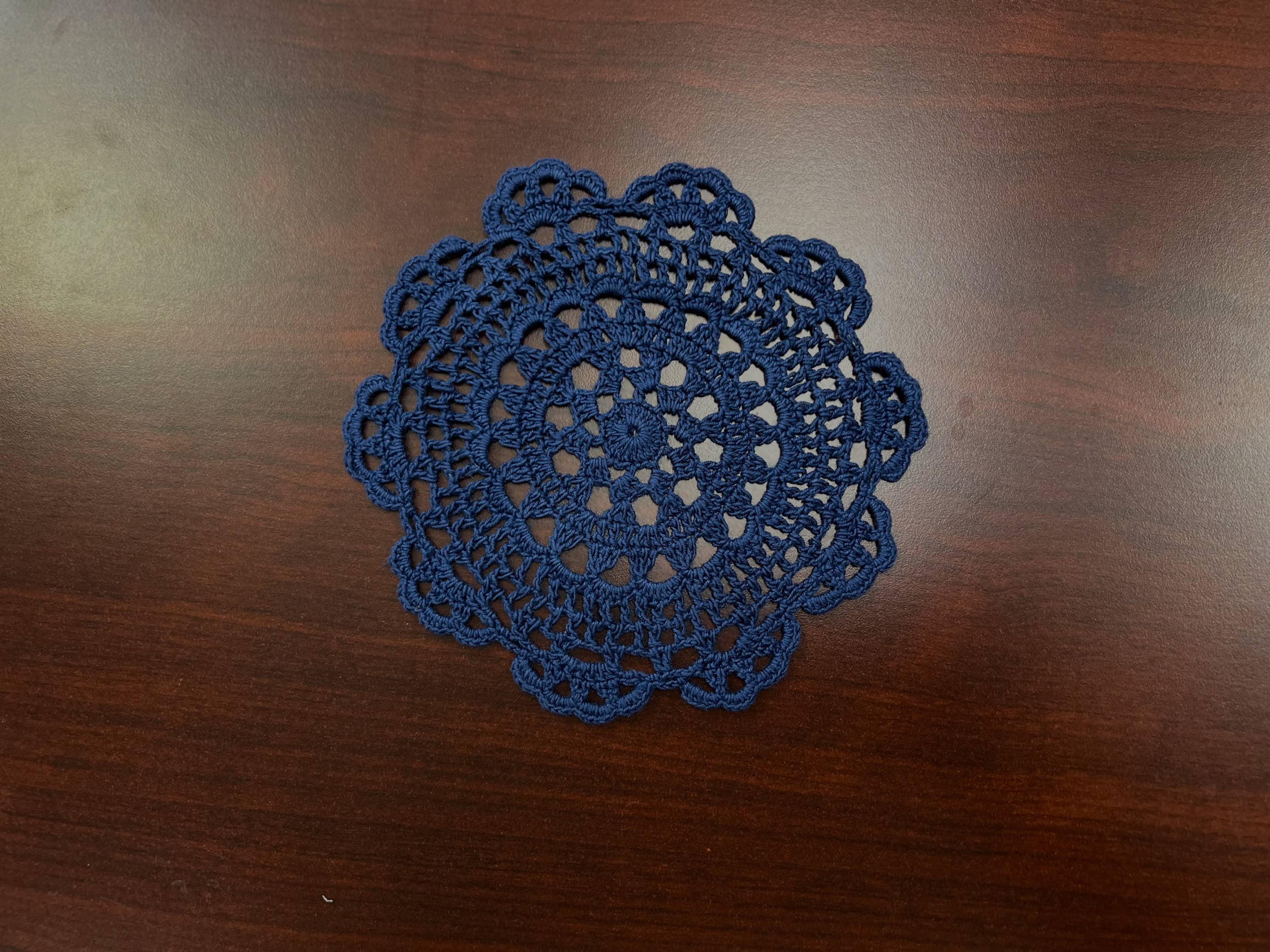 7658. Annie’s Treasures Doilies Medallion