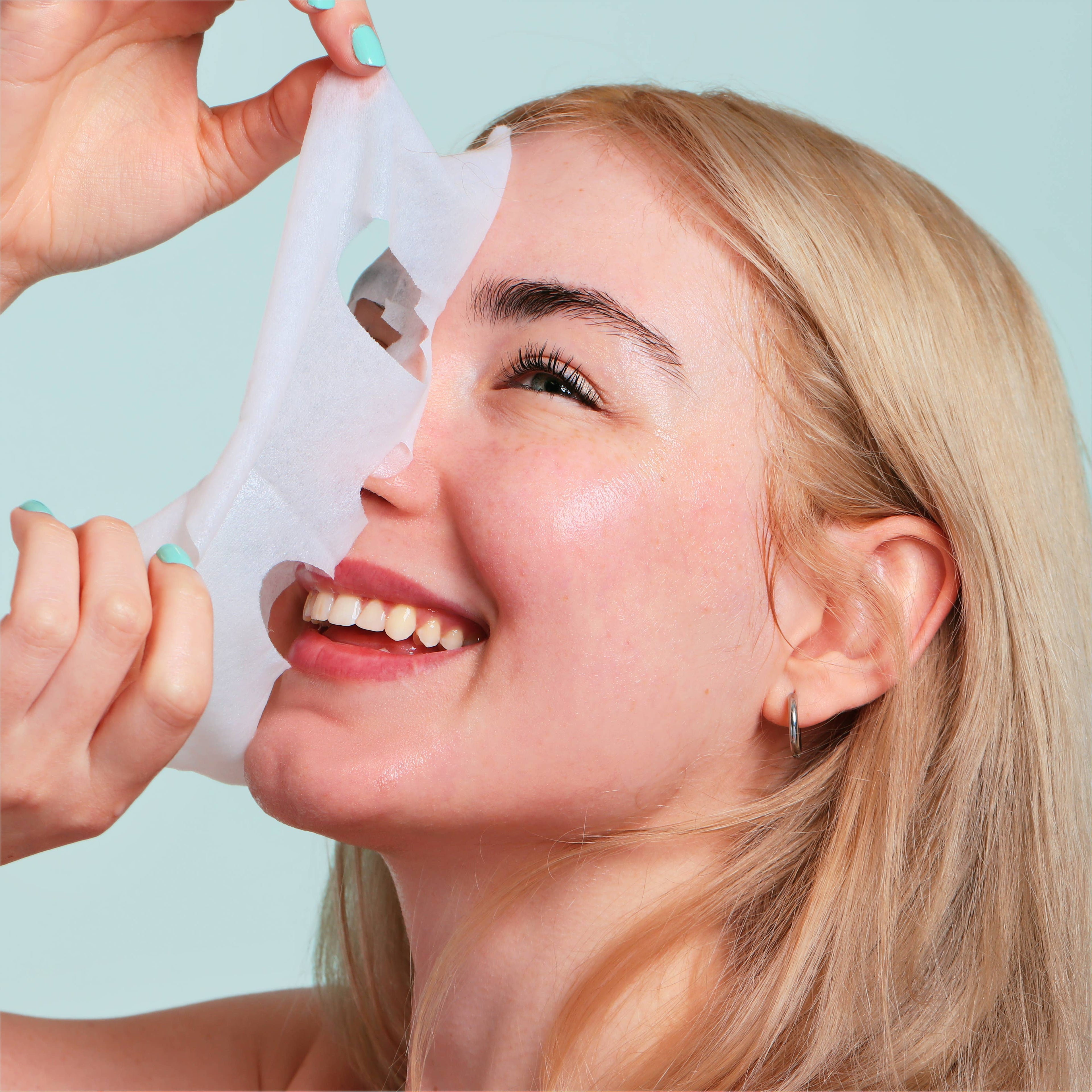 7404. Brightening Korean Face Mask