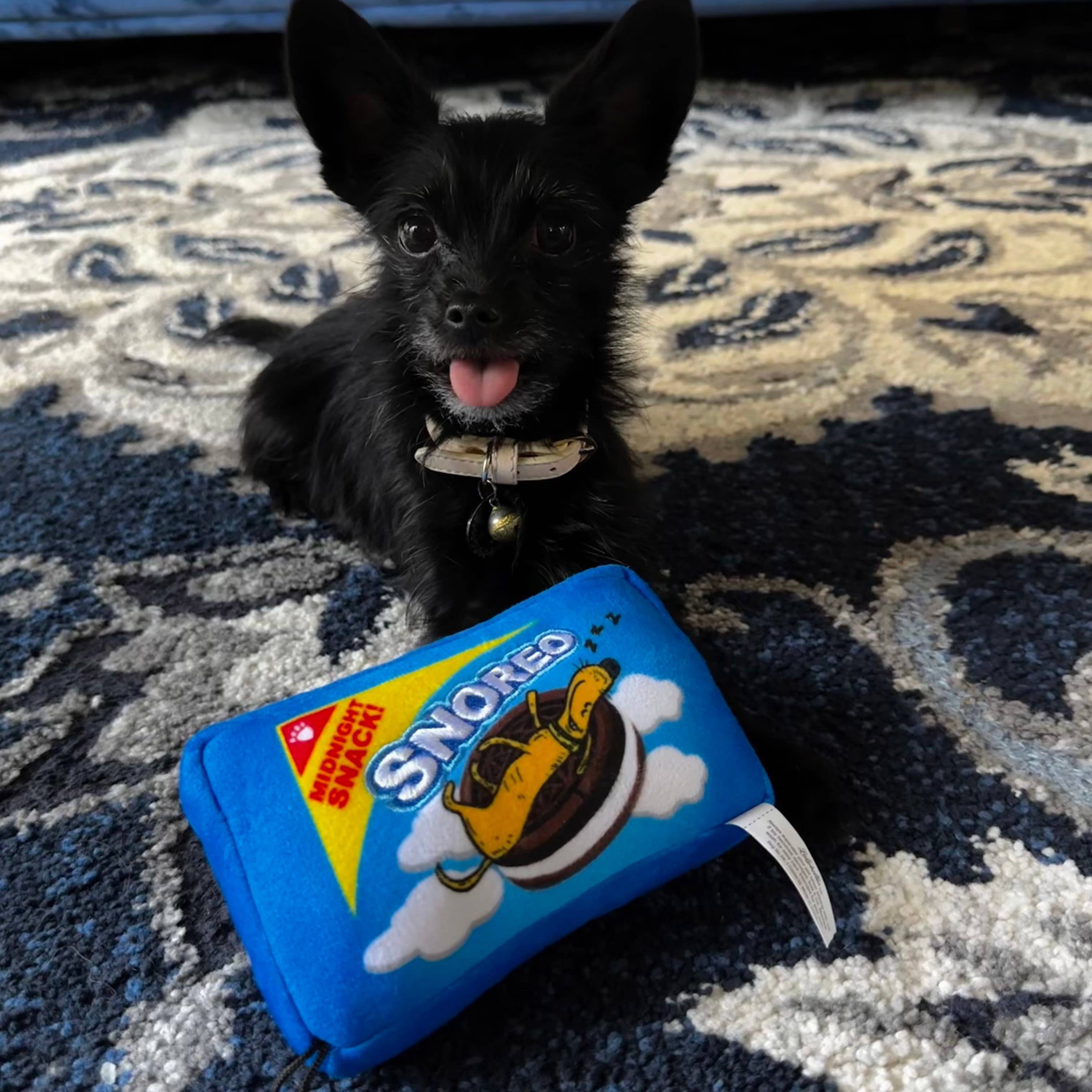 7508. Snoreo Cookies Dog Toy
