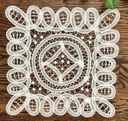 7664. Annie’s Treasures Doilies Edwardian Square Shape