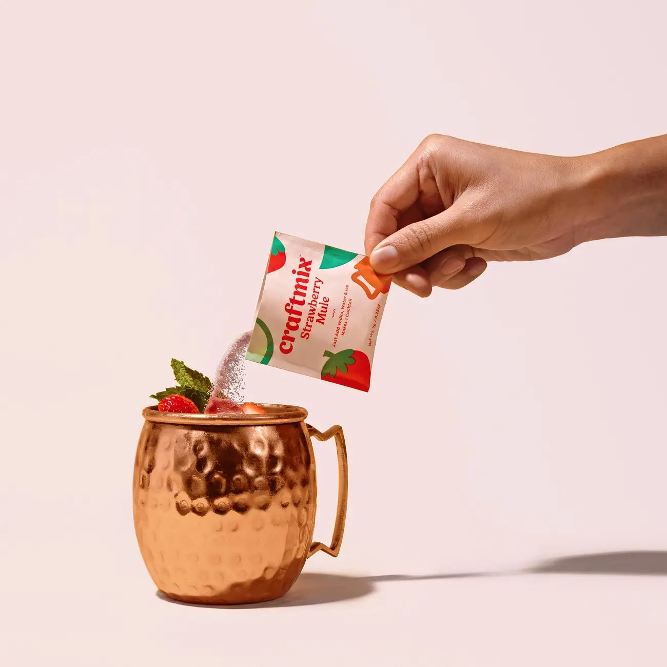 8557. Strawberry Mule Cocktail / Mocktail Mixer