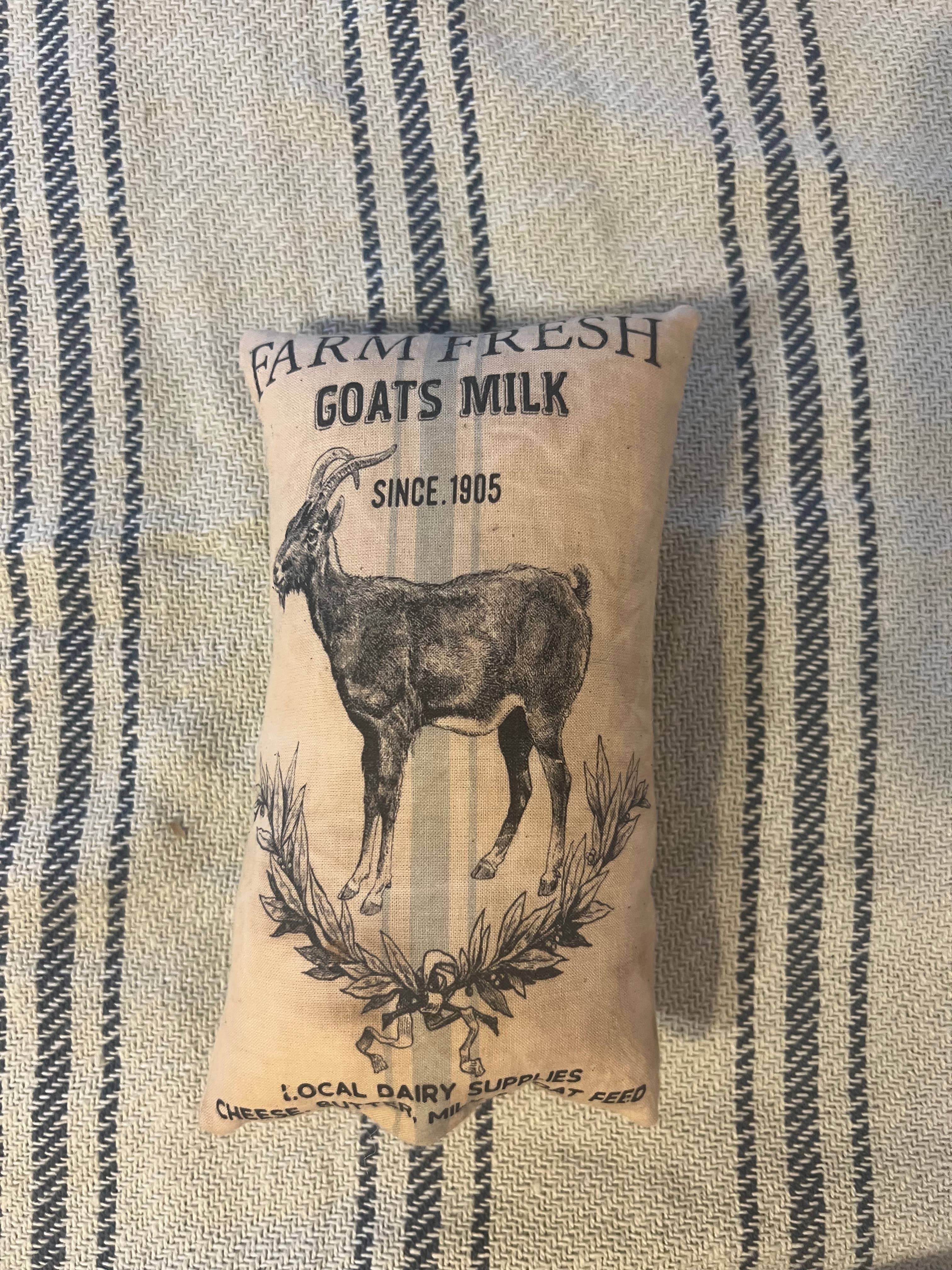 6362. Primitive handmade Printed Farmhouse 5x7" stuffed pillows